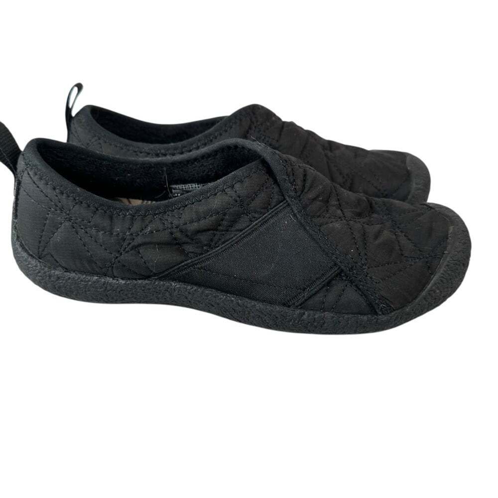 KEEN Howser II Shoes Size 9 Black Quilted Slip On Indoor Outdoor Lightweight